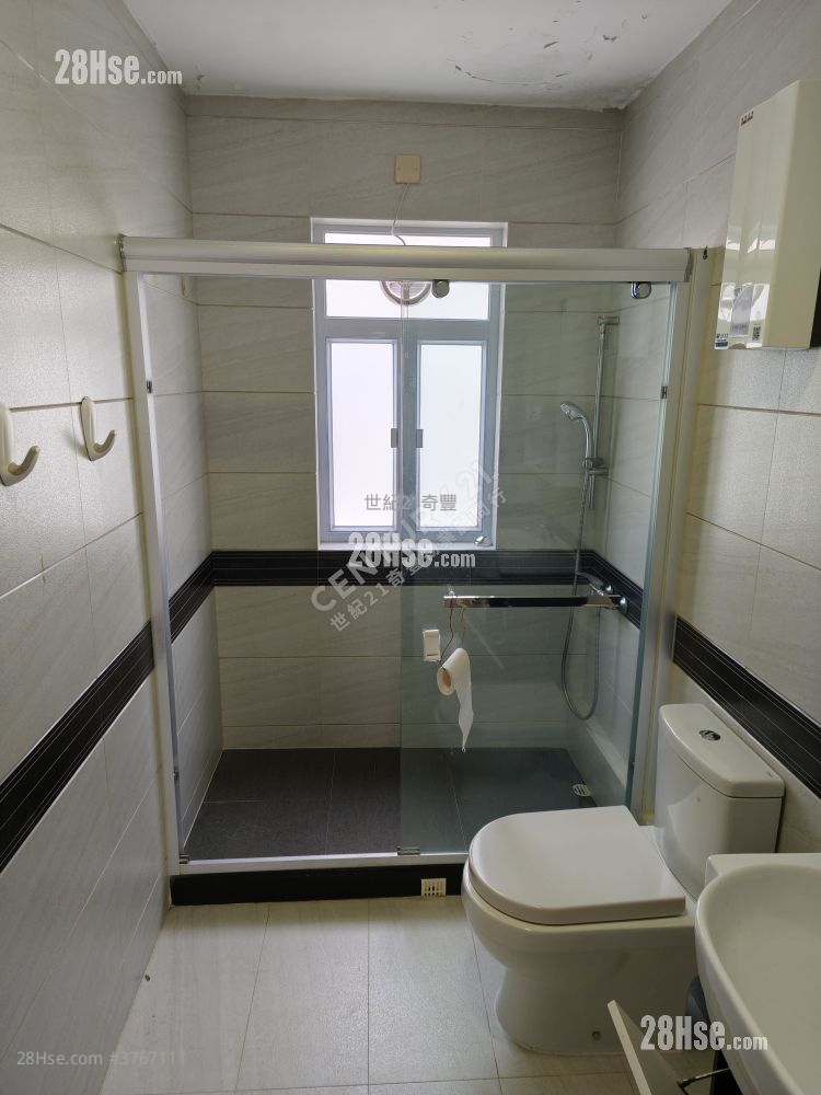 村屋 售盤 5+ 房 , 3 浴室