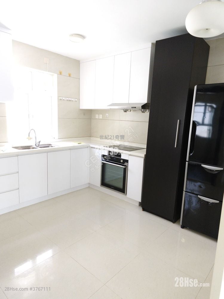 村屋 售盤 5+ 房 , 3 浴室