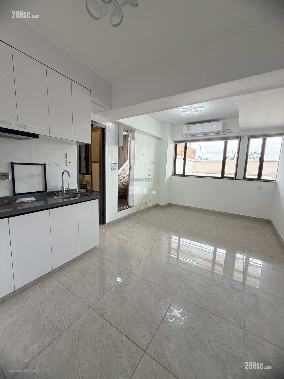 美新樓 售盤 366 平方呎