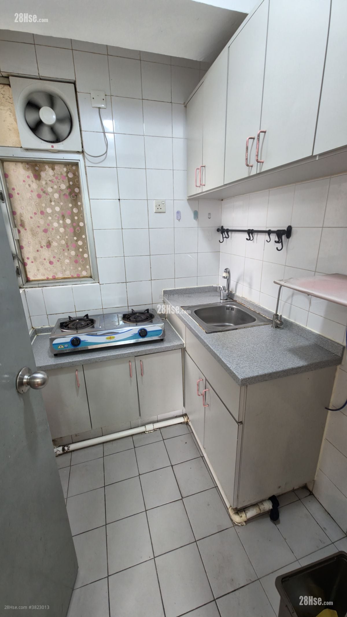 建輝大廈 售盤 2 房 , 1 浴室 321 平方呎