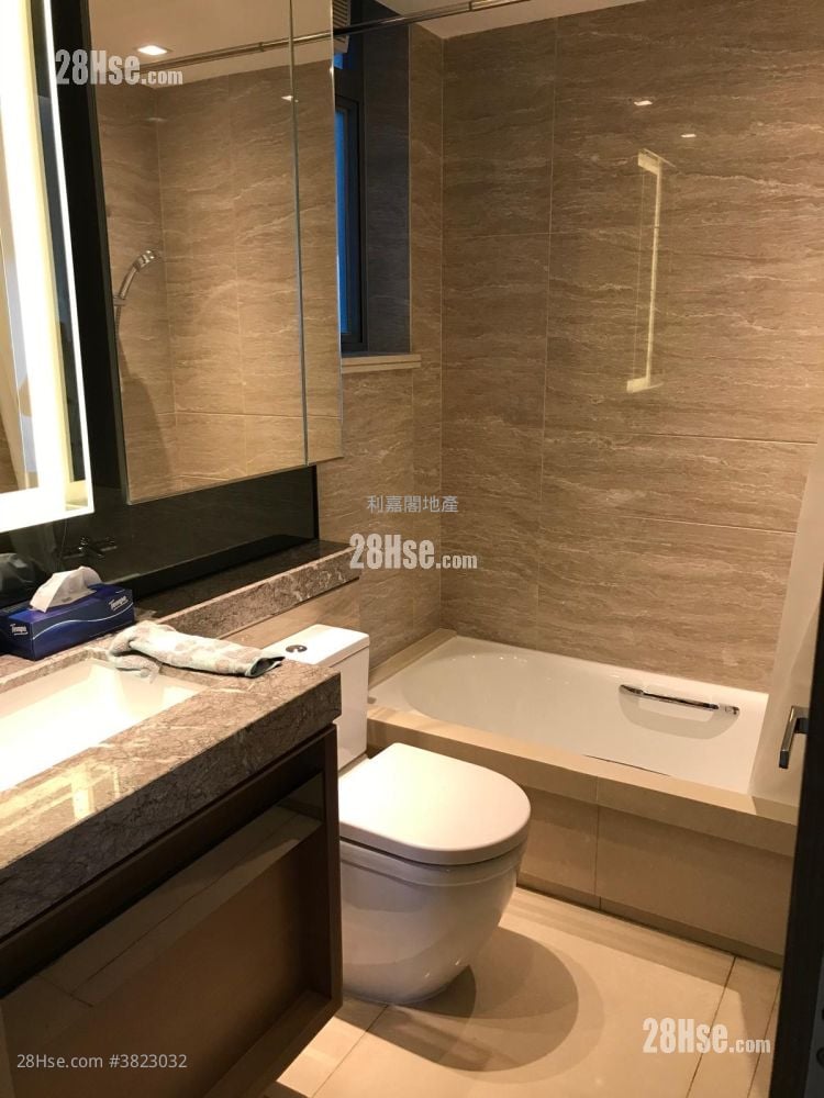 峻峦 售盘 3 房 , 2 浴室 839 平方尺