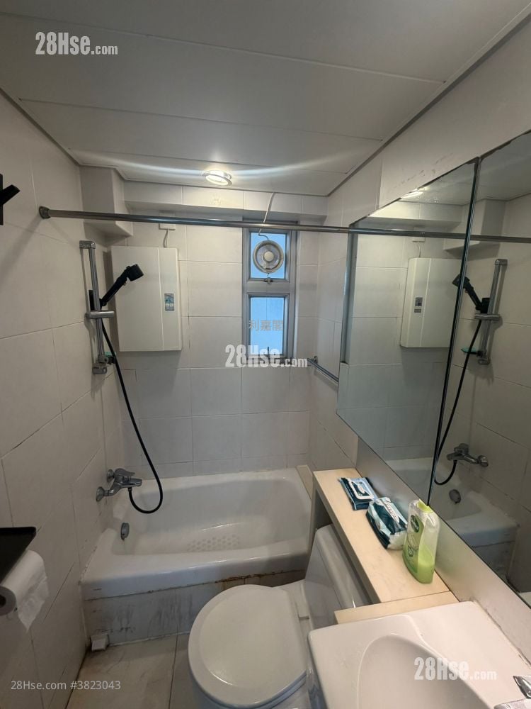 Metro Harbour View Rental 2 Bedrooms , 1 Bathroom 369 ft²