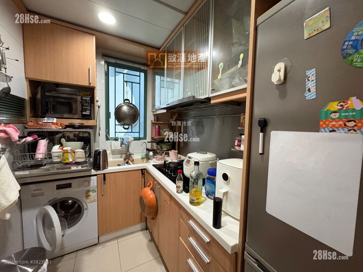 名逸居 售盘 2 房 526 平方尺