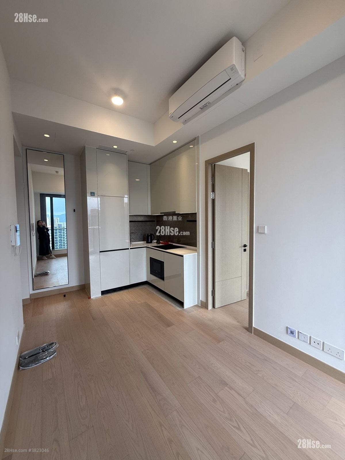 Seasons Place 售盘 1 房 , 1 浴室 330 平方尺