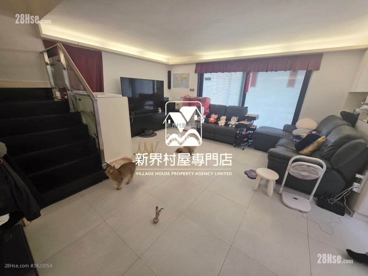 Village Sell 3 Bathrooms 1,400 ft²