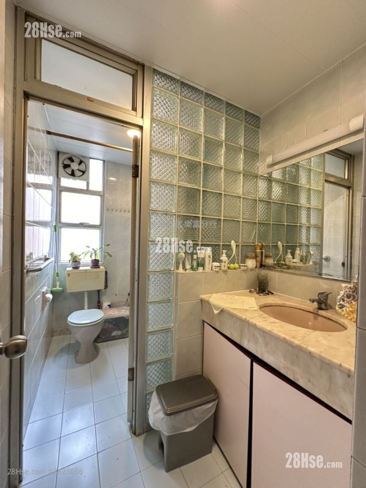 瓊麗苑 售盤 3 房 , 1 浴室 645 平方呎