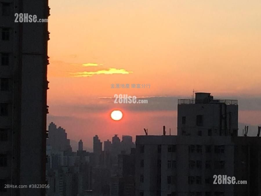 瓊麗苑 售盤 3 房 , 1 浴室 645 平方呎