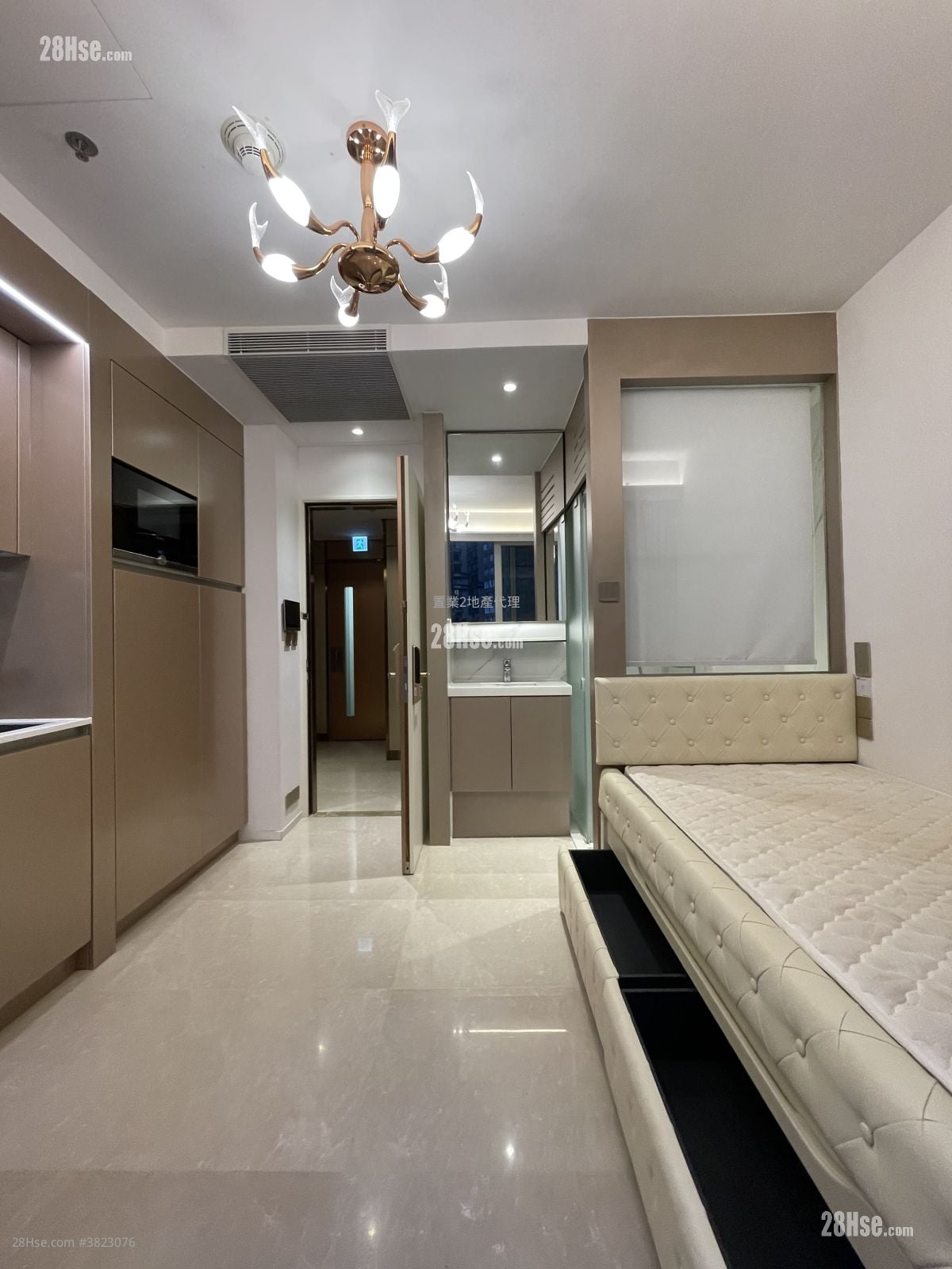 Upper Central 租盤 167 平方呎