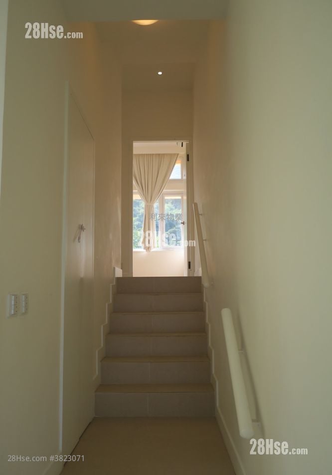 Discovery Bay Rental 3 Bedrooms , 2 Bathrooms 962 ft²