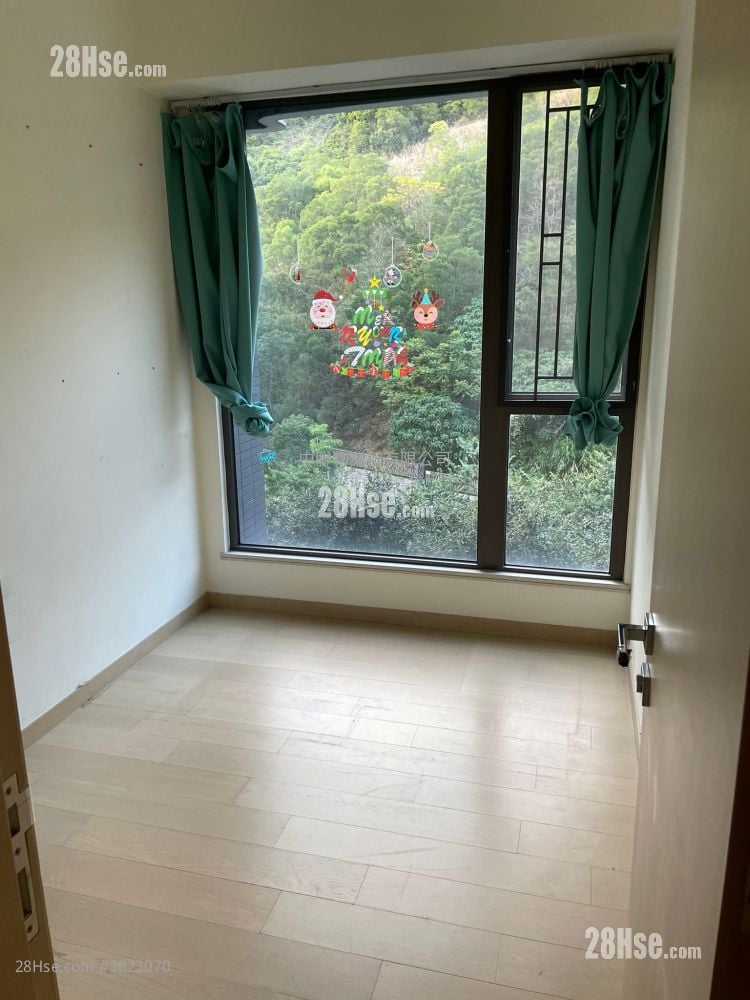 Dragons Range Rental 944 ft²