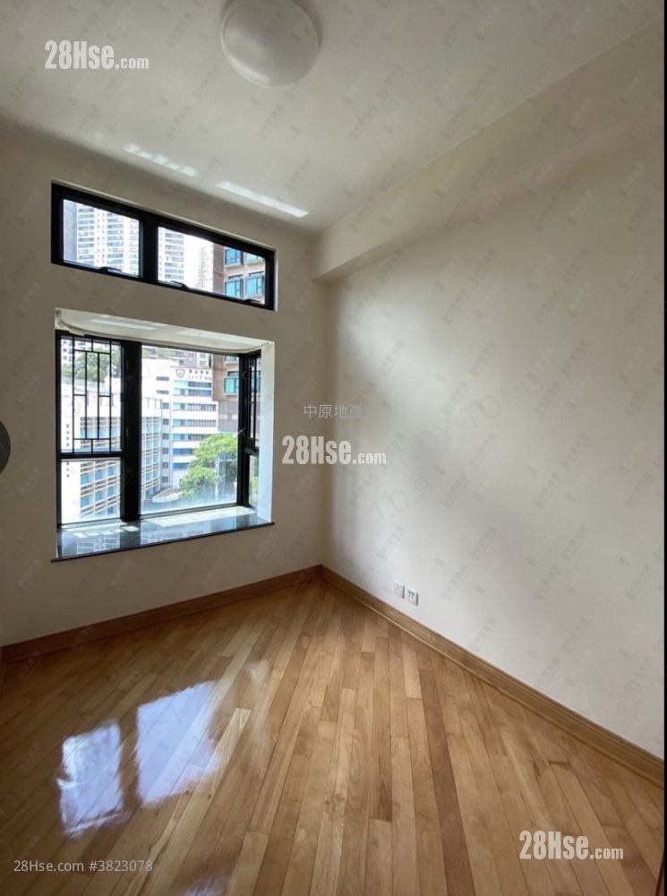 Le Sommet Sell 3 Bedrooms , 2 Bathrooms 794 ft²