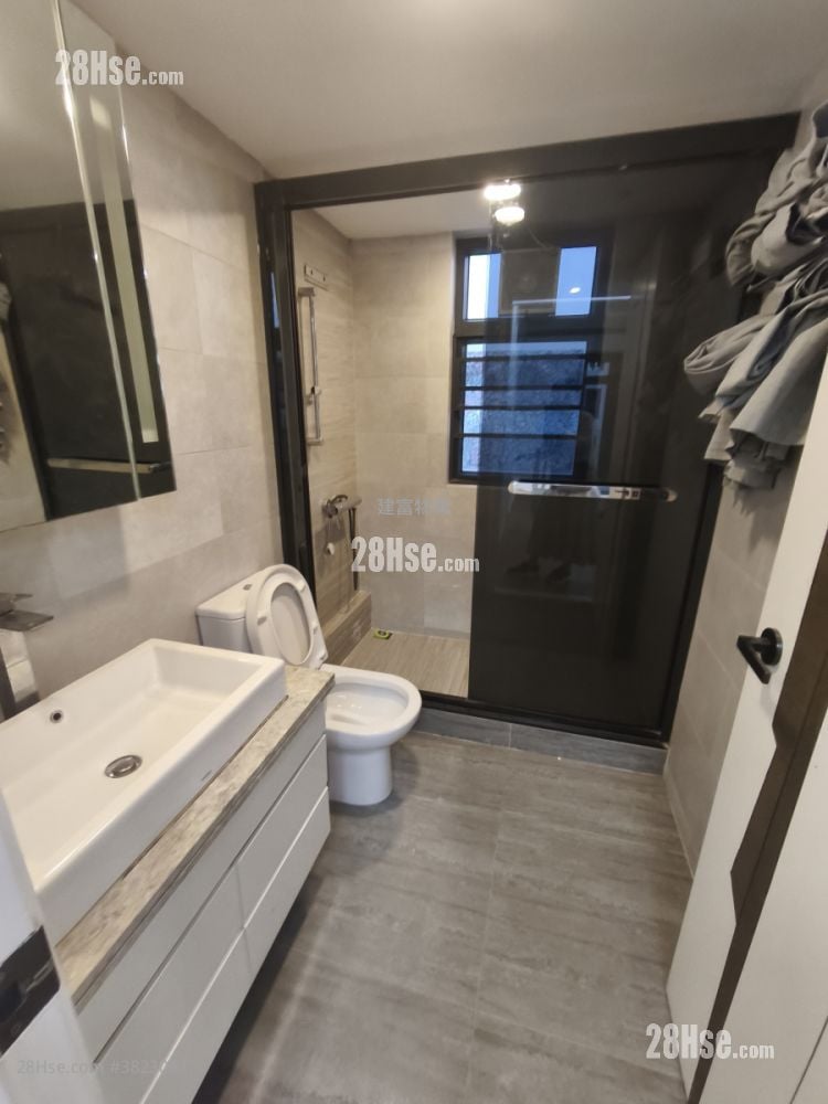 Village Sell 4 Bedrooms , 4 Bathrooms