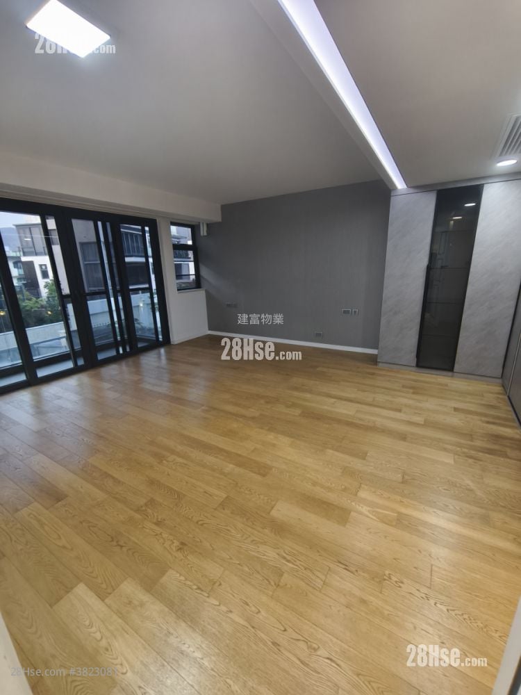 Village Sell 4 Bedrooms , 4 Bathrooms