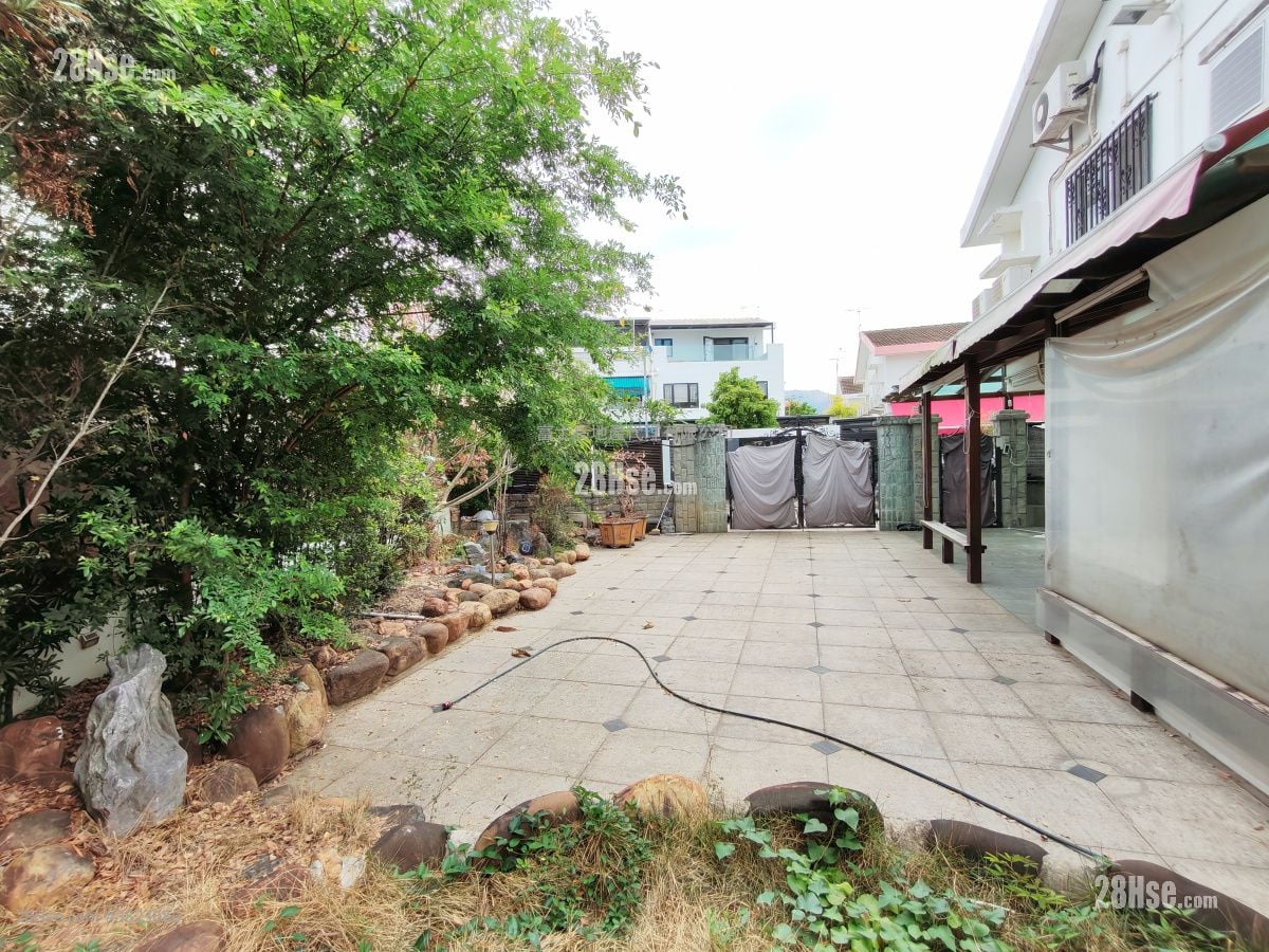 锦绣花园 租盘 2 房 , 2 浴室 950 平方尺