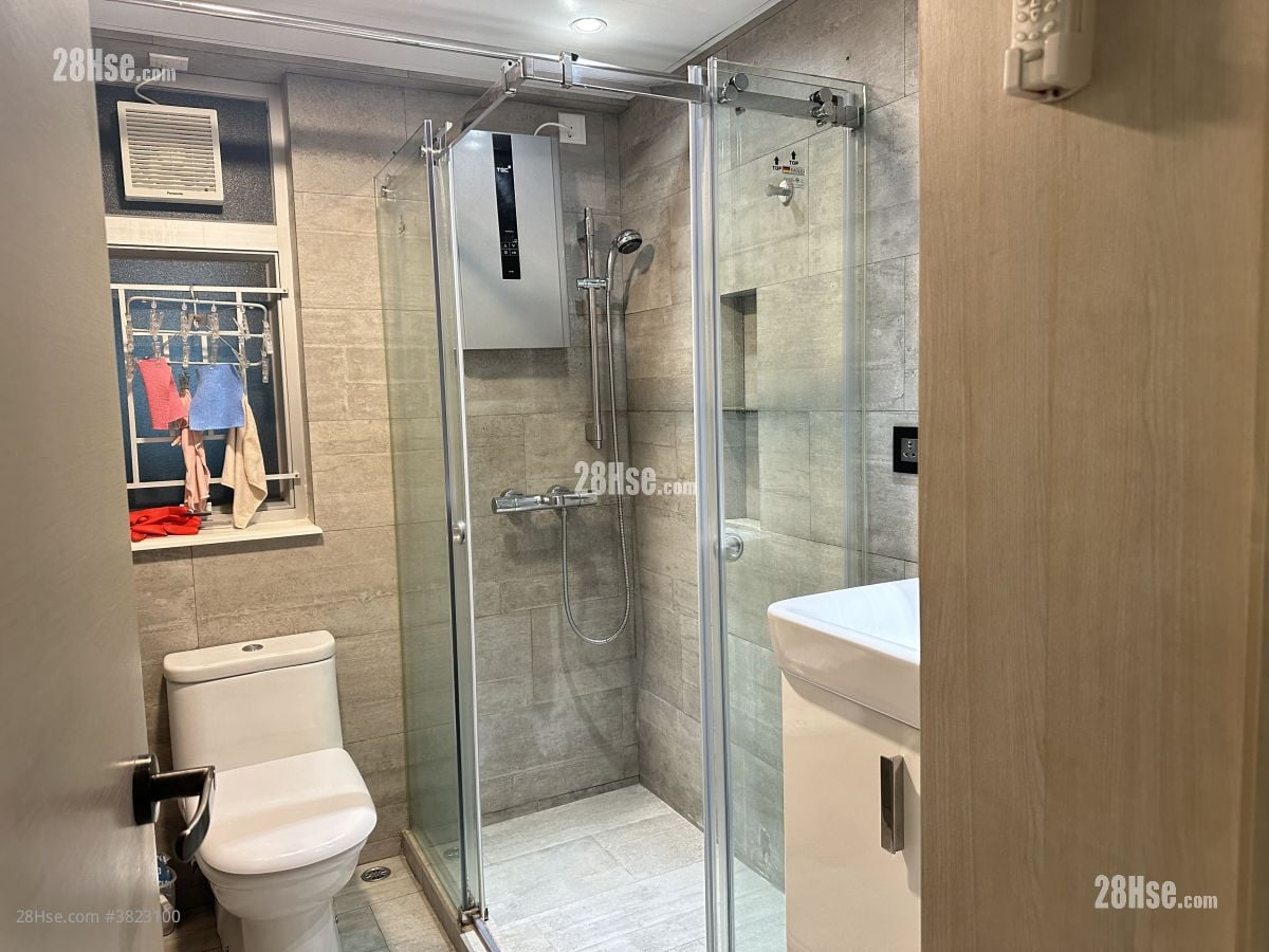 丽港城 租盘 3 房 , 2 浴室 687 平方尺