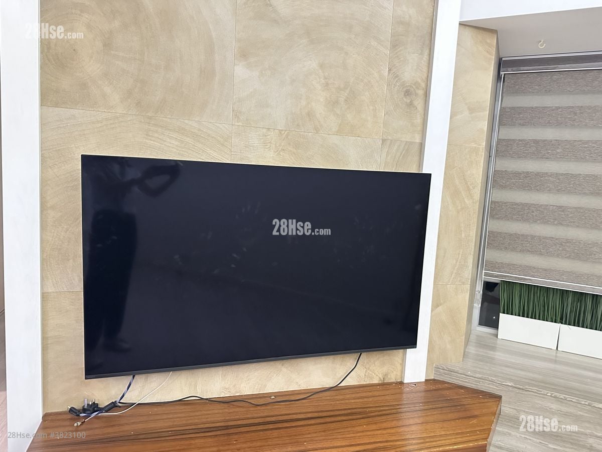 丽港城 租盘 3 房 , 2 浴室 687 平方尺