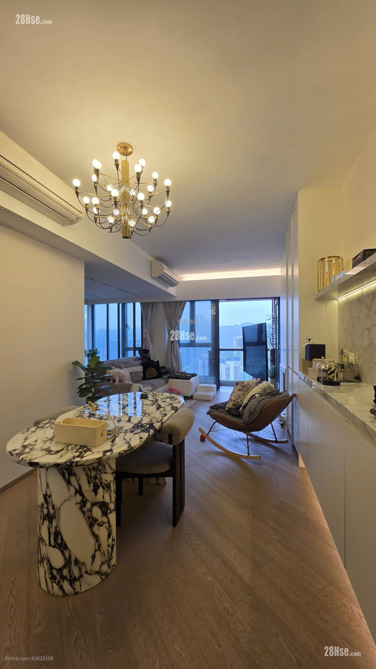 The Yoho Hub Sell 3 Bedrooms 901 ft²