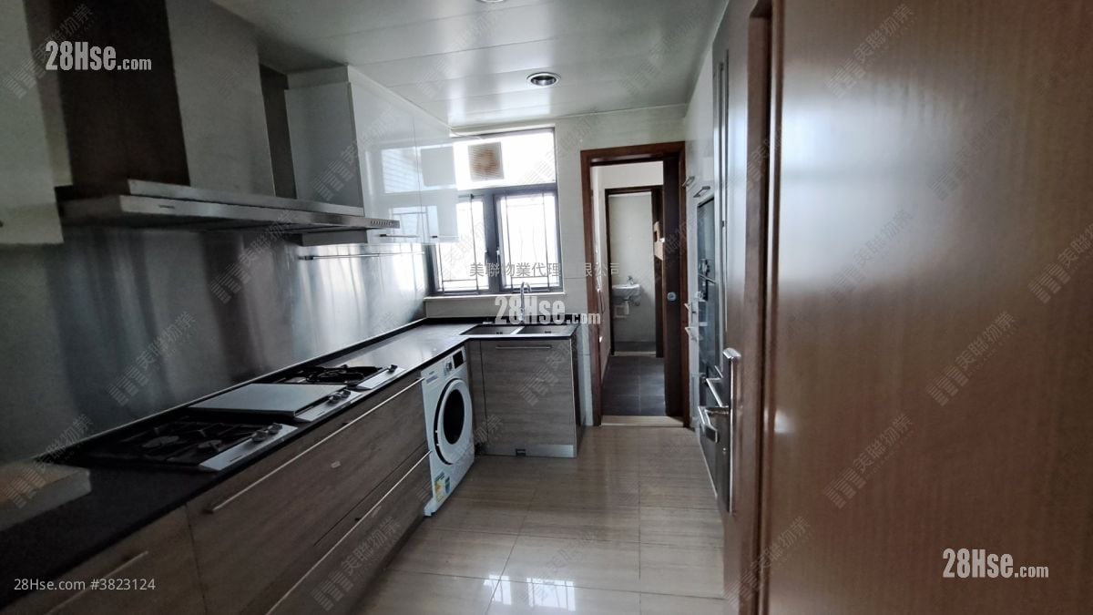 峰景 租盘 4 房 , 3 浴室 1,860 平方尺