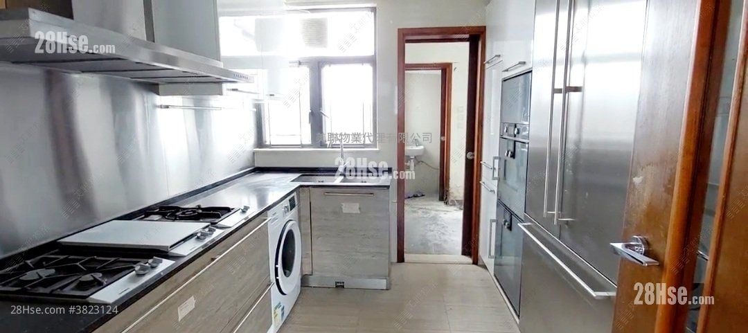 峰景 租盘 4 房 , 3 浴室 1,860 平方尺