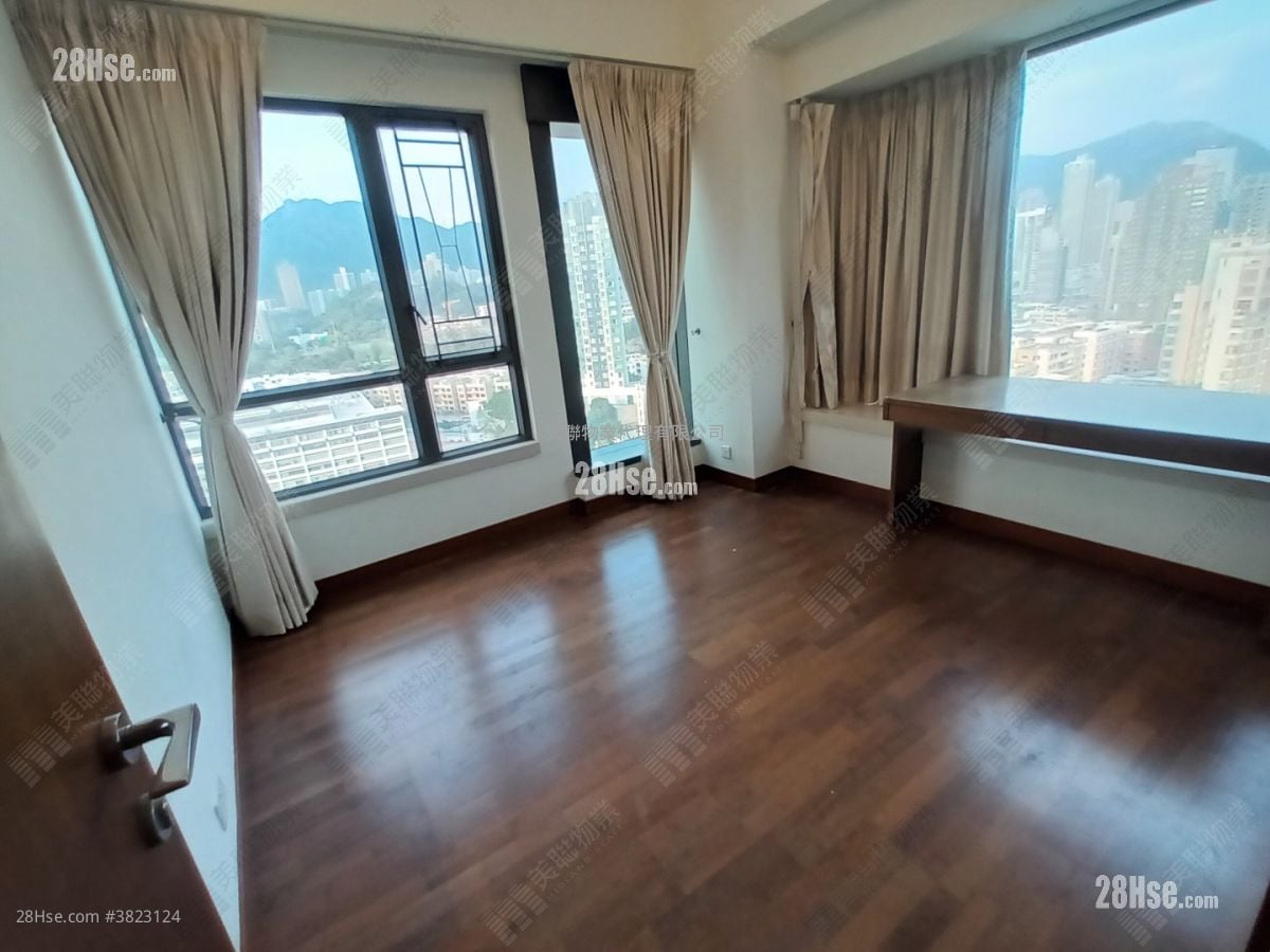 峰景 租盘 4 房 , 3 浴室 1,860 平方尺