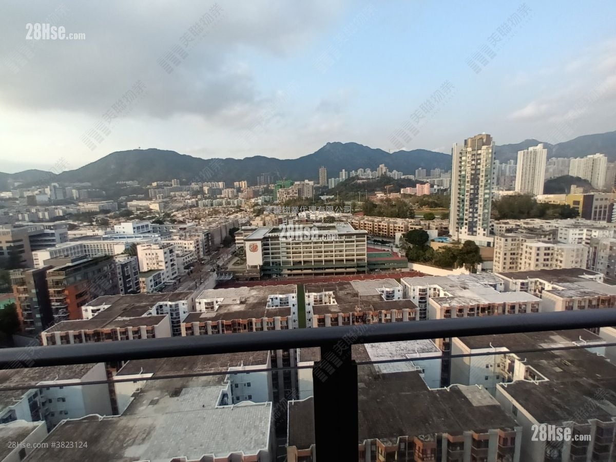 峰景 租盘 4 房 , 3 浴室 1,860 平方尺