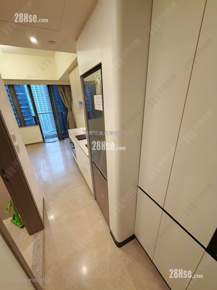 Novo Land 租盤 開放式間隔 242 平方呎