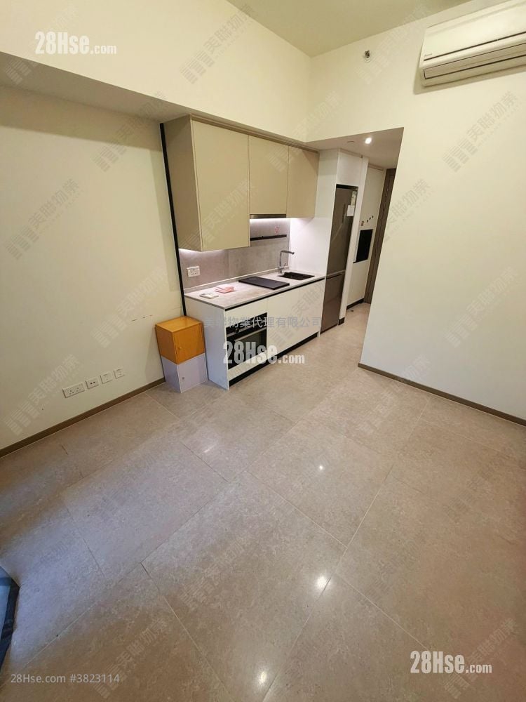 Novo Land 租盤 開放式間隔 242 平方呎