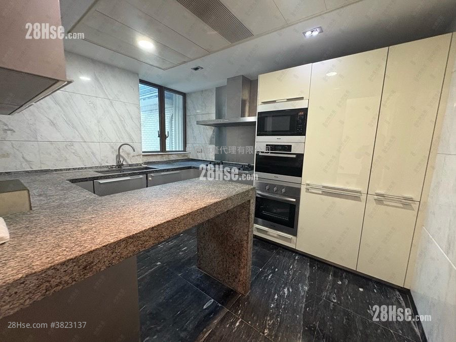 Celestial Heights Sell 4 Bedrooms 1,746 ft²