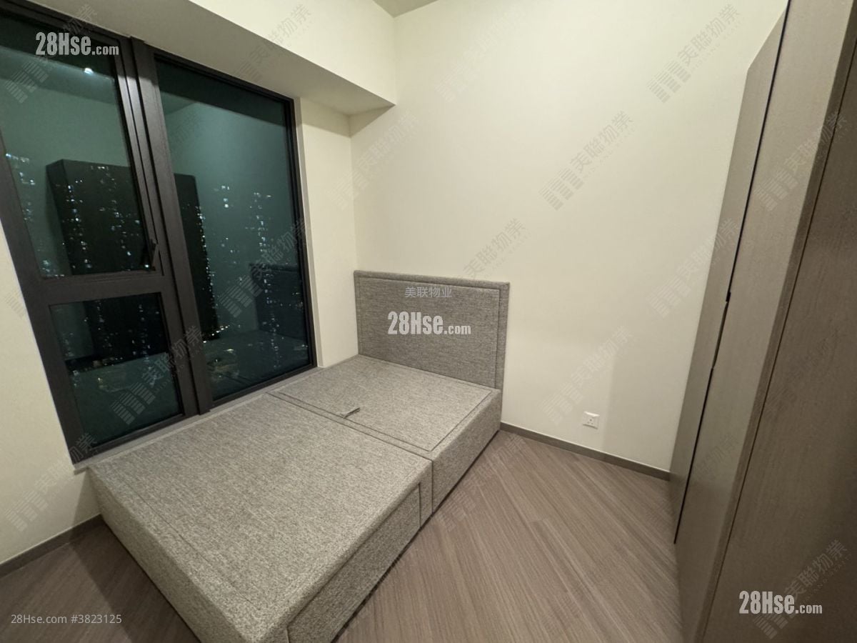 Yoho West Rental 2 Bedrooms 406 ft²