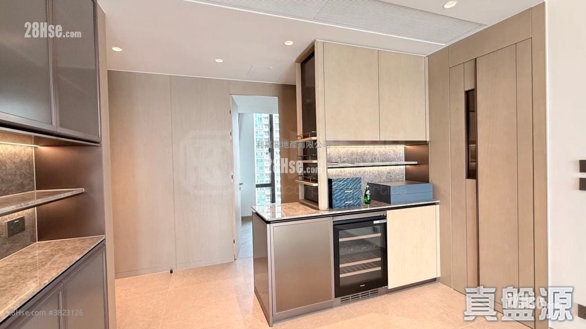 天璽海 租盤 4 房 , 2 浴室 1,089 平方呎