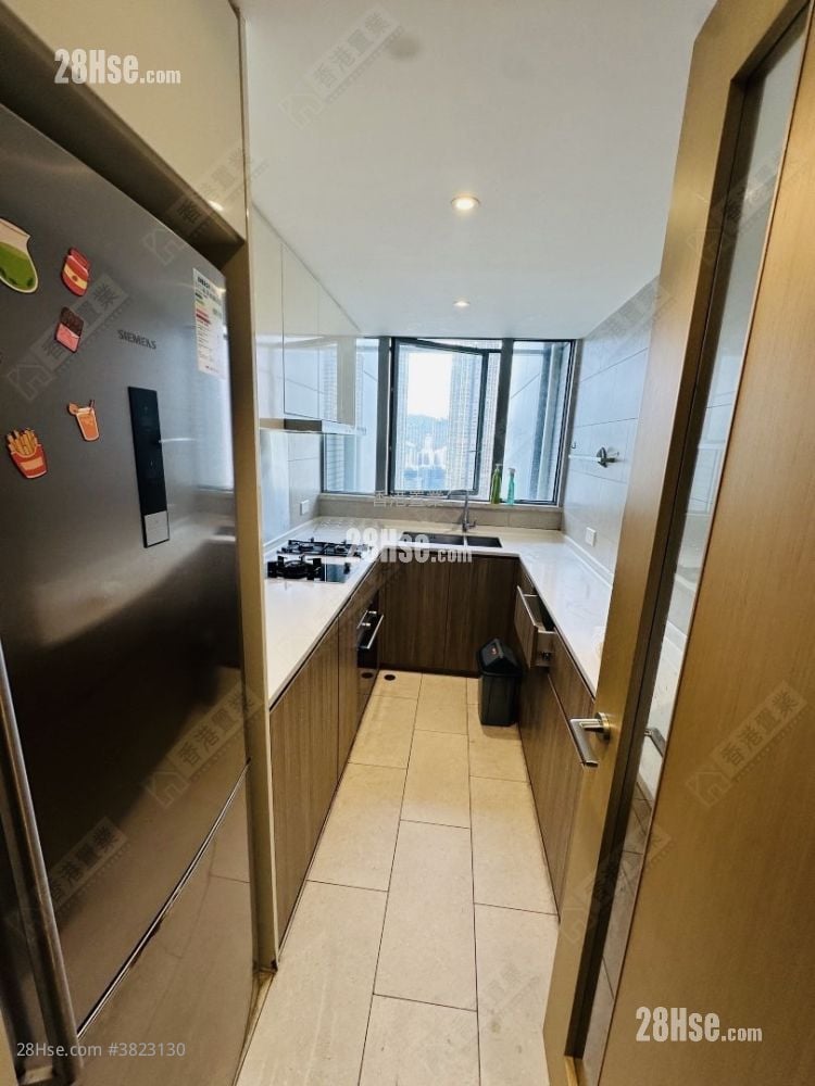 君临天下 租盘 3 房 , 2 浴室 1,054 平方尺