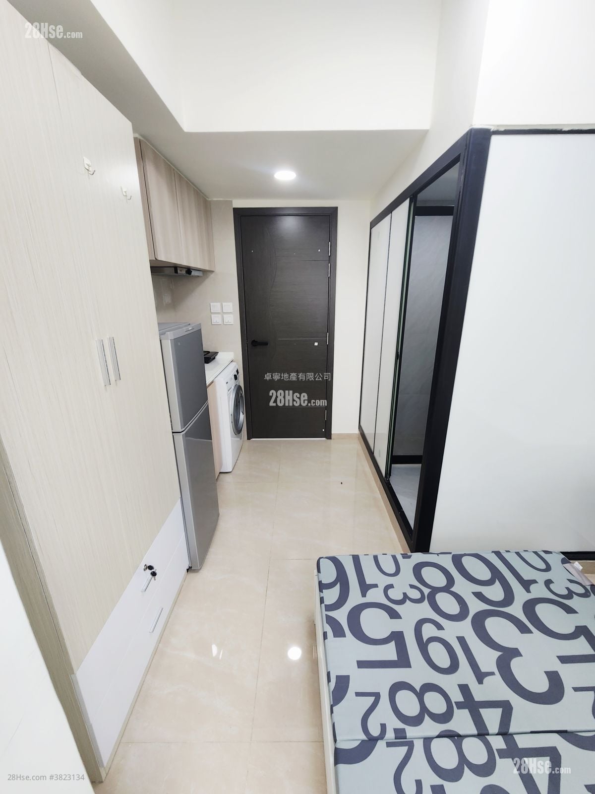 Apartment Rental 157 ft²