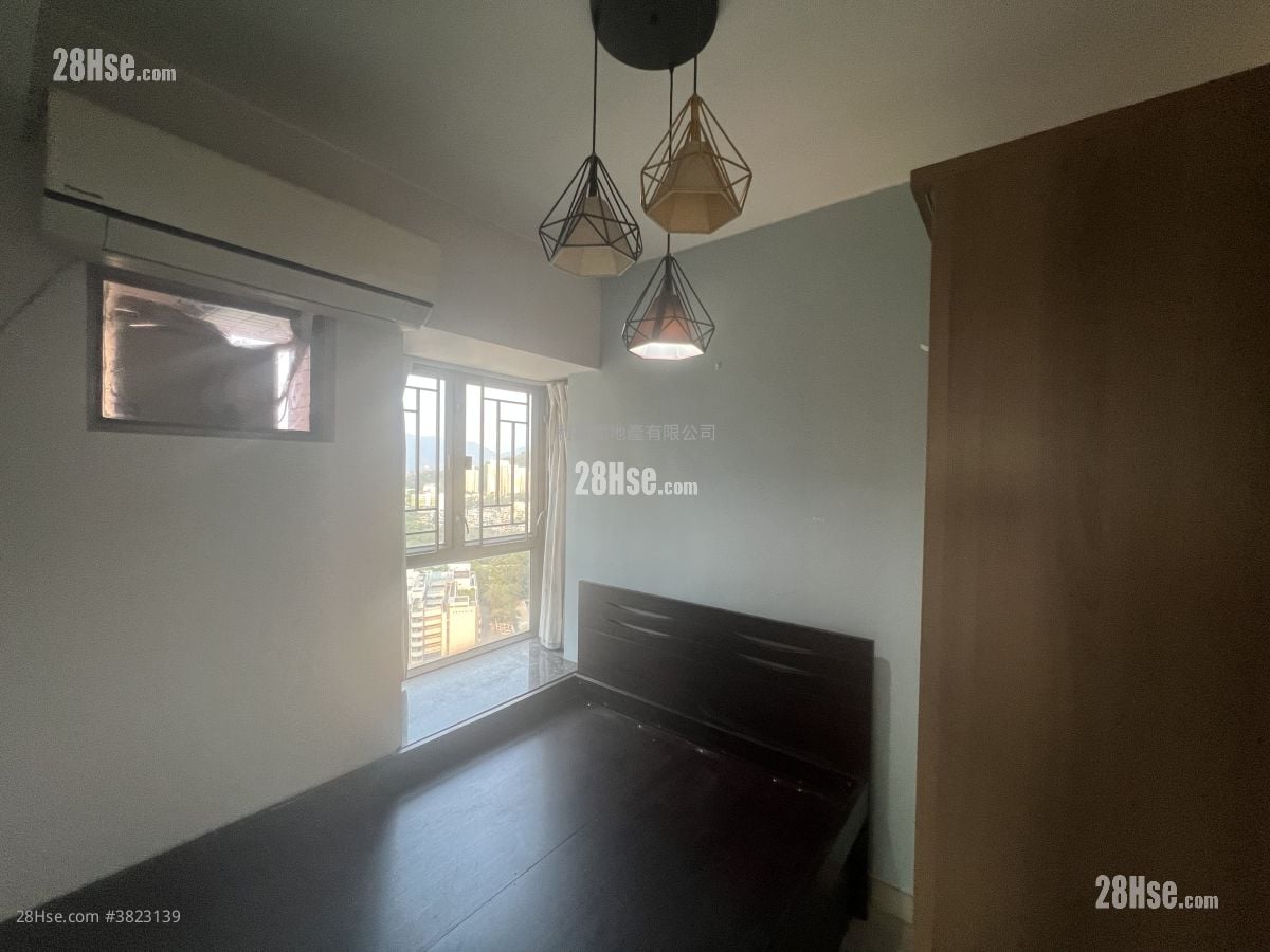 Yoho Town Sell 2 Bedrooms , 1 Bathroom 422 ft²