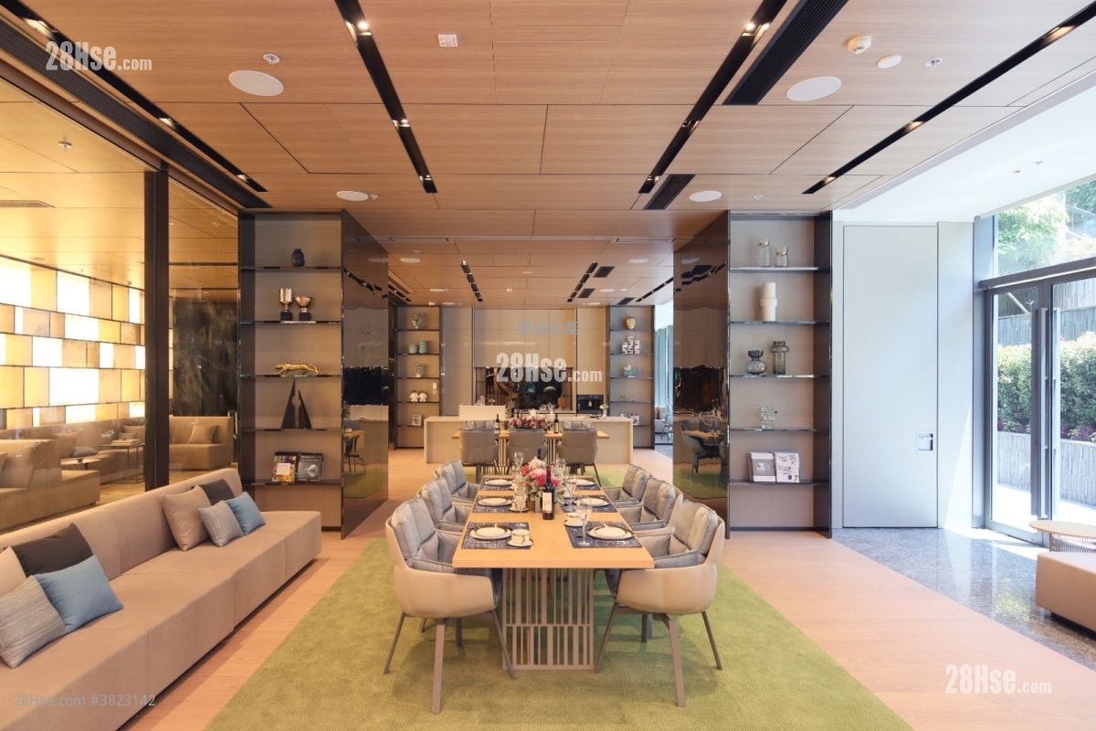 Le Pont Sell 3 Bedrooms , 2 Bathrooms 755 ft²