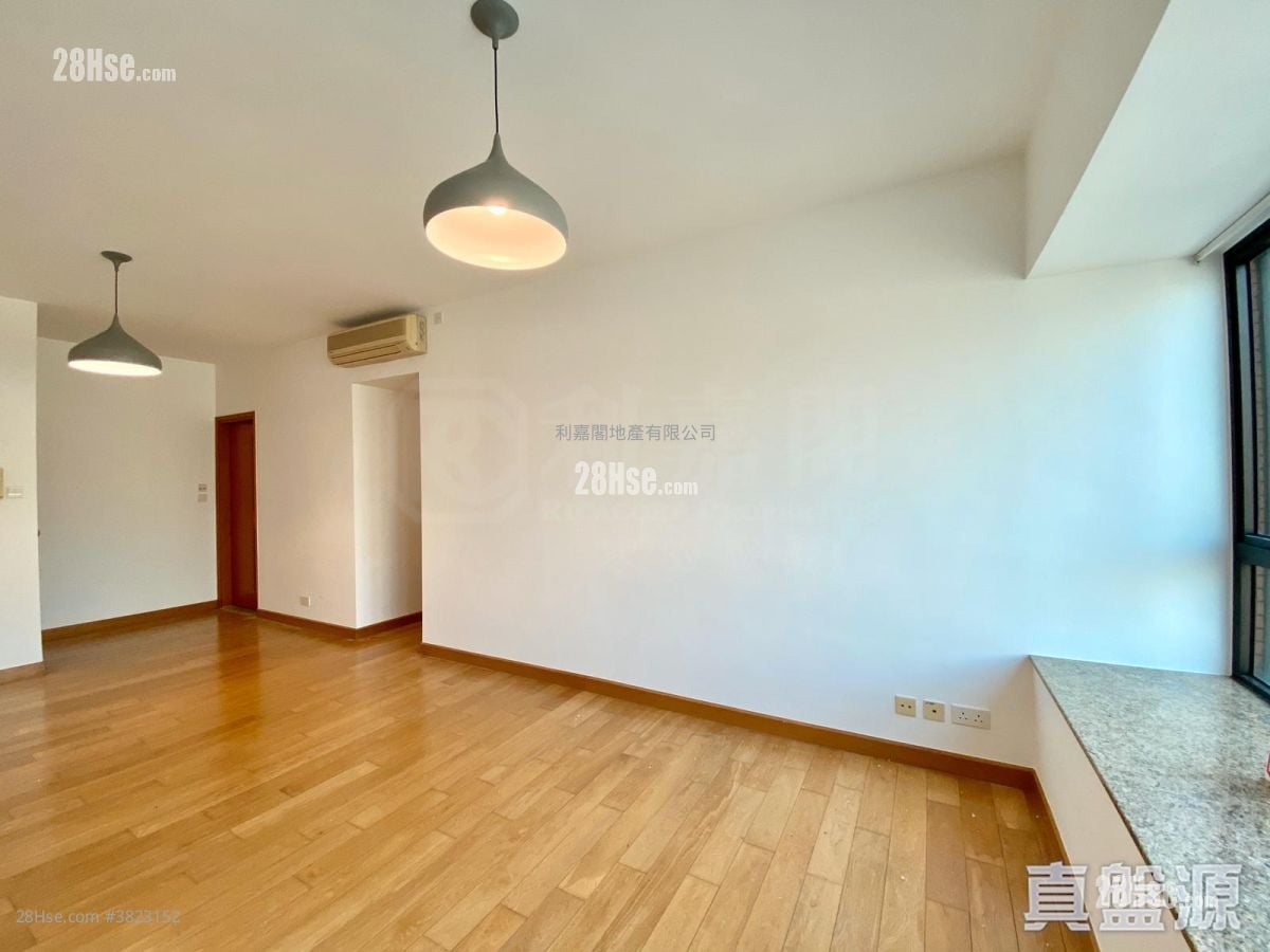 凱旋門 售盤 3 房 , 2 浴室 867 平方呎