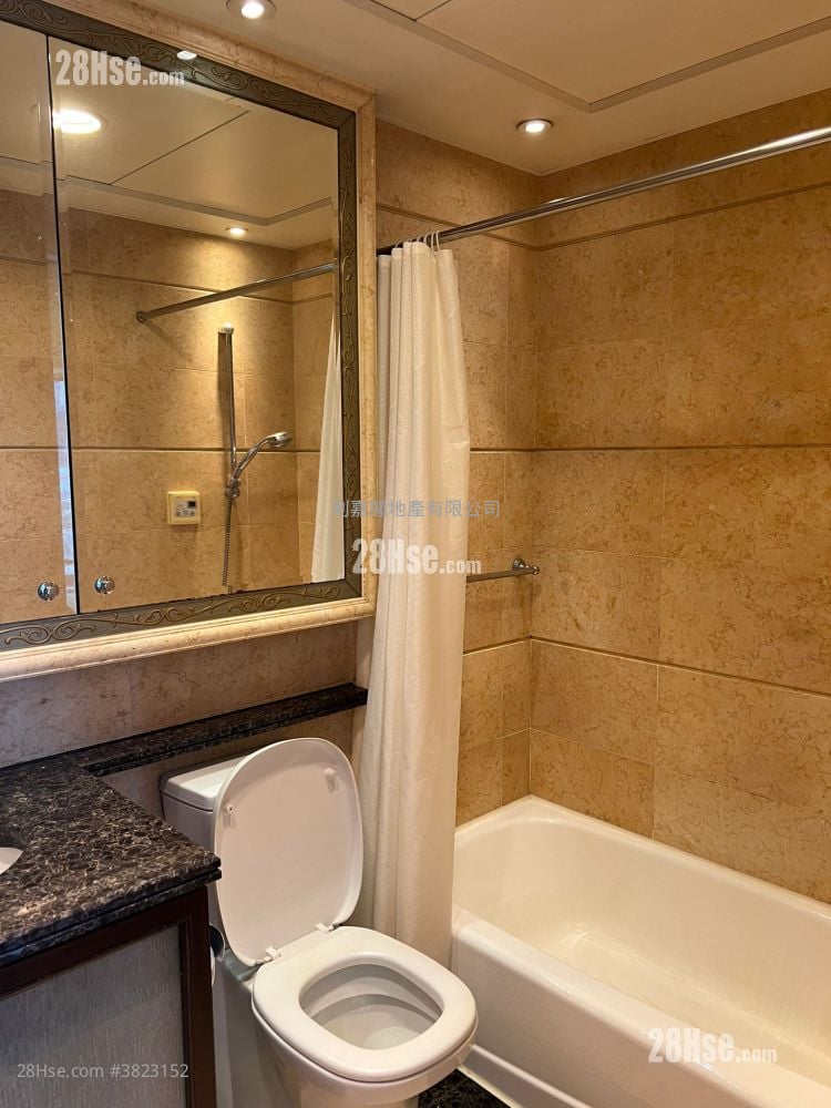 凱旋門 售盤 3 房 , 2 浴室 867 平方呎