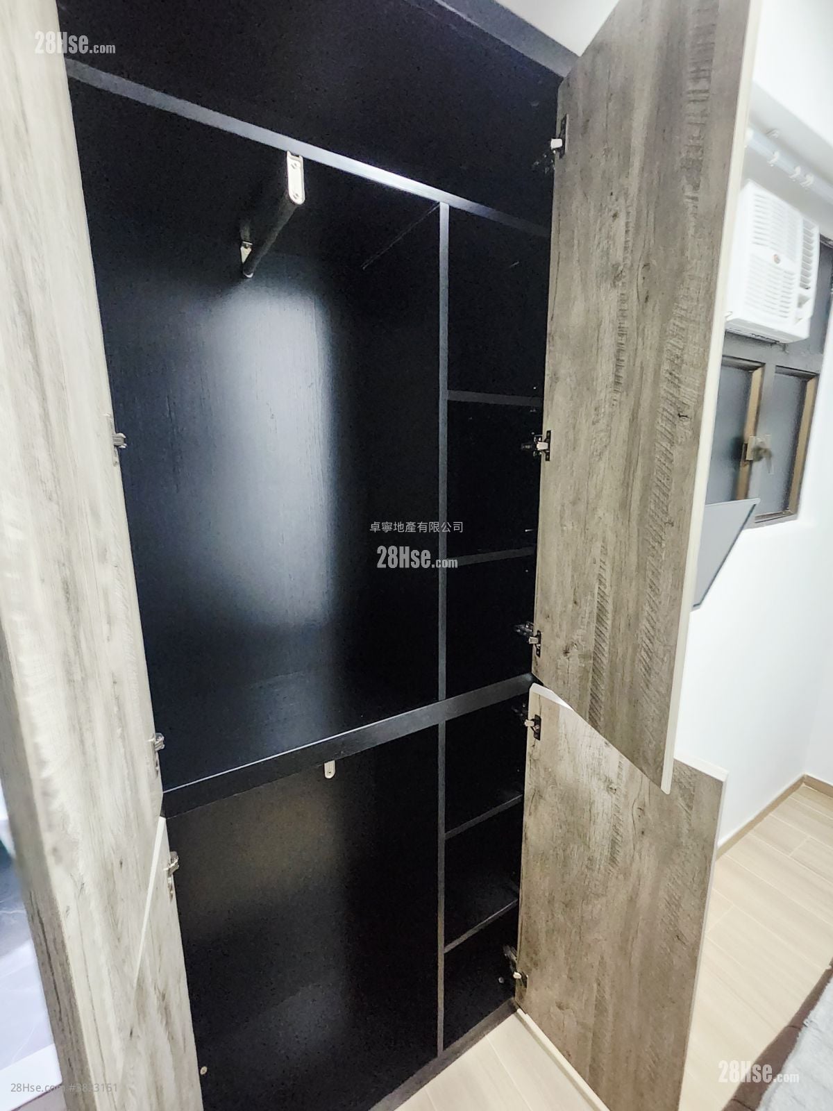 Chinese Mansion Rental 120 ft²