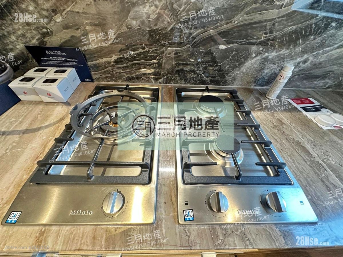 高臨 租盤 3 房 , 1 浴室 569 平方呎