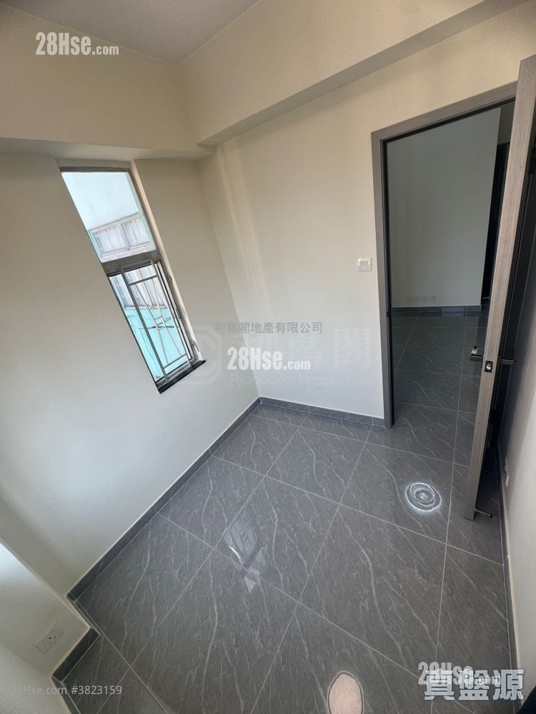 金馬大廈 售盤 2 房 296 平方呎