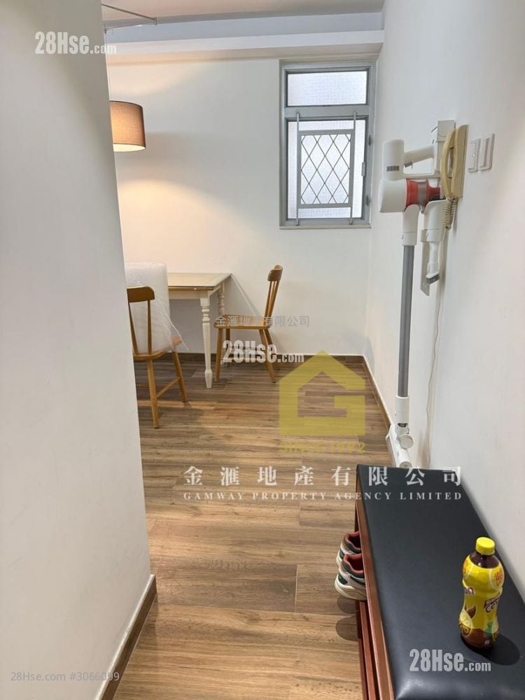 慈愛苑 售盤 3 房 , 2 浴室 650 平方呎