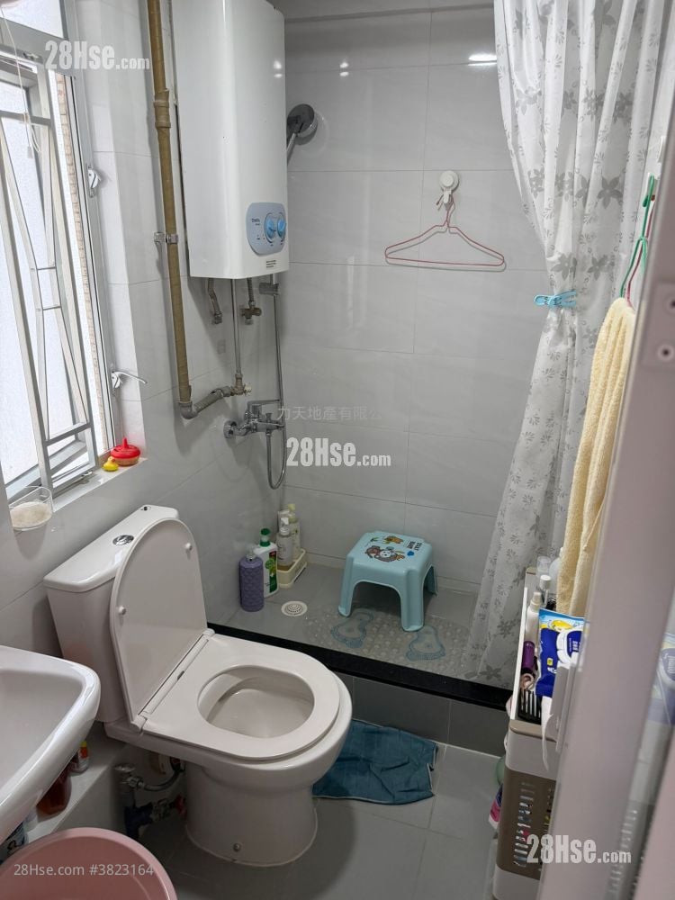 Springfield Garden Sell 2 Bedrooms , 1 Bathroom 321 ft²