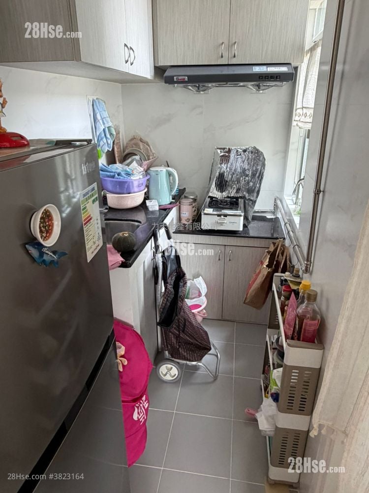 Springfield Garden Sell 2 Bedrooms , 1 Bathroom 321 ft²