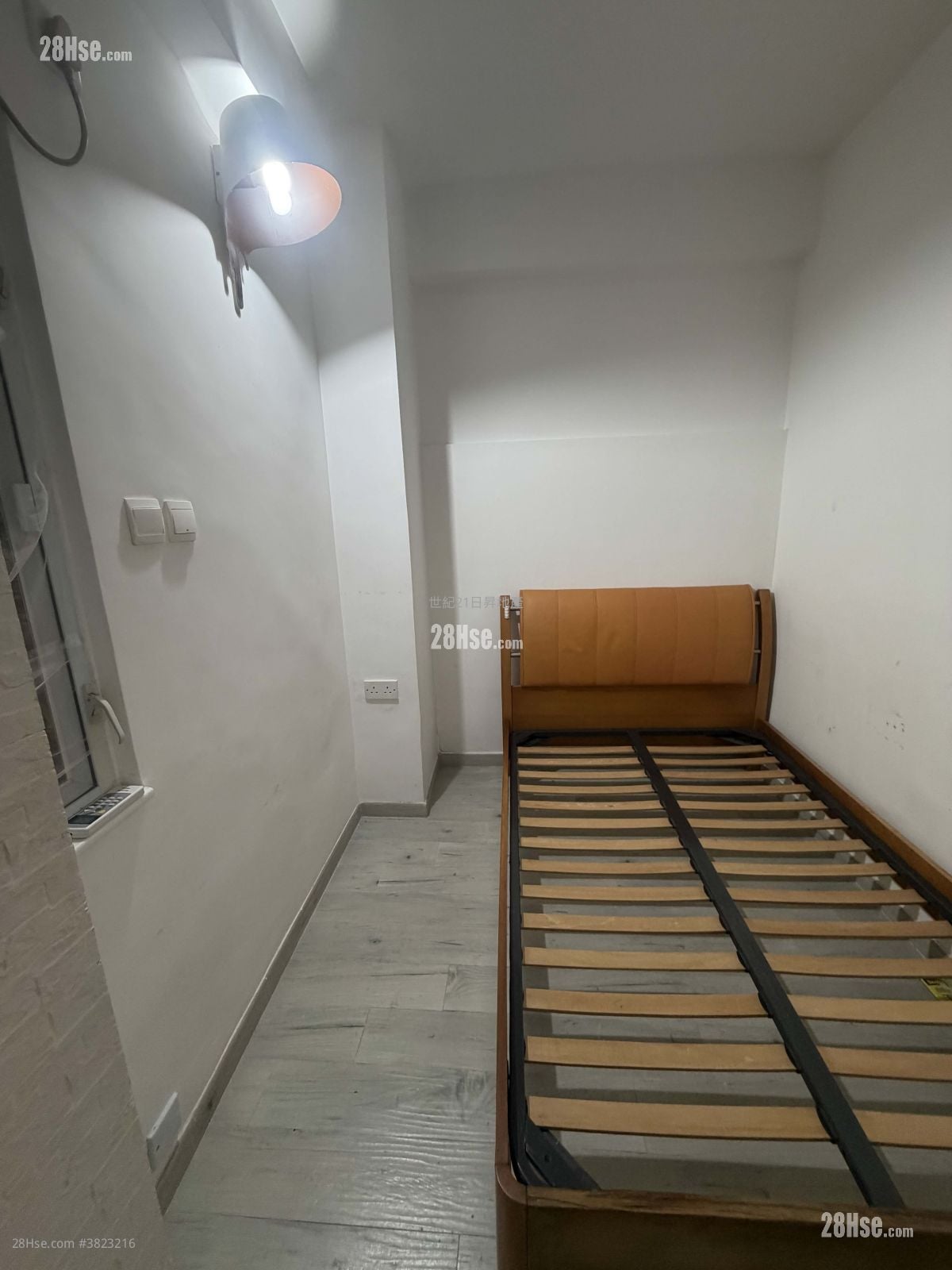 Seaview Building Rental 278 ft²