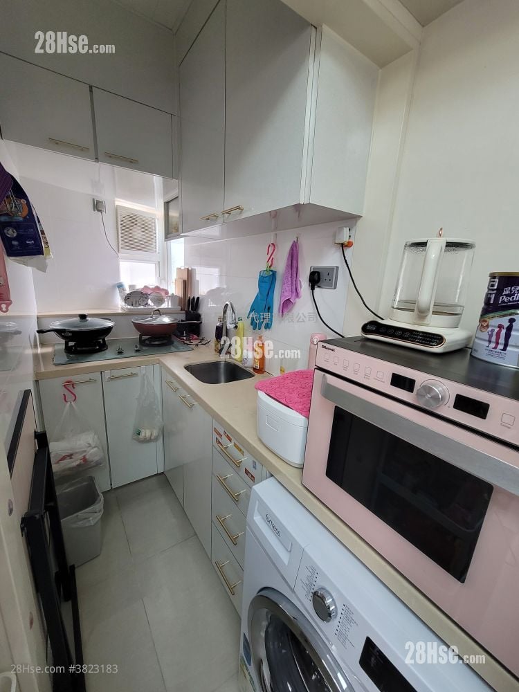 Kar Fu Building Sell 1 Bedroom , 1 Bathroom 222 ft²