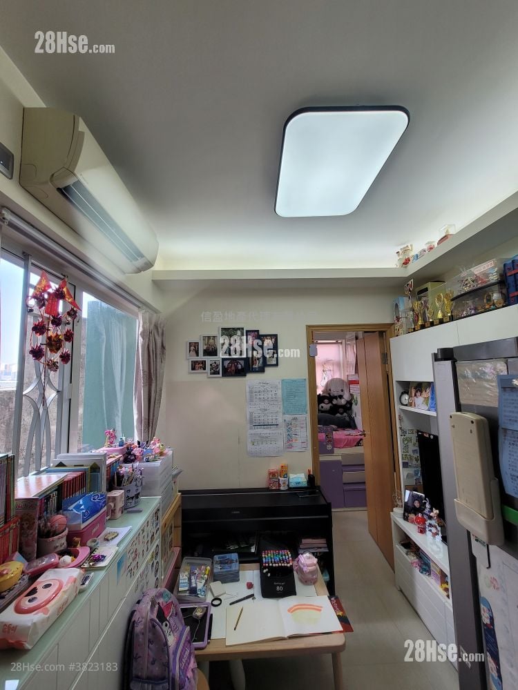 Kar Fu Building Sell 1 Bedroom , 1 Bathroom 222 ft²