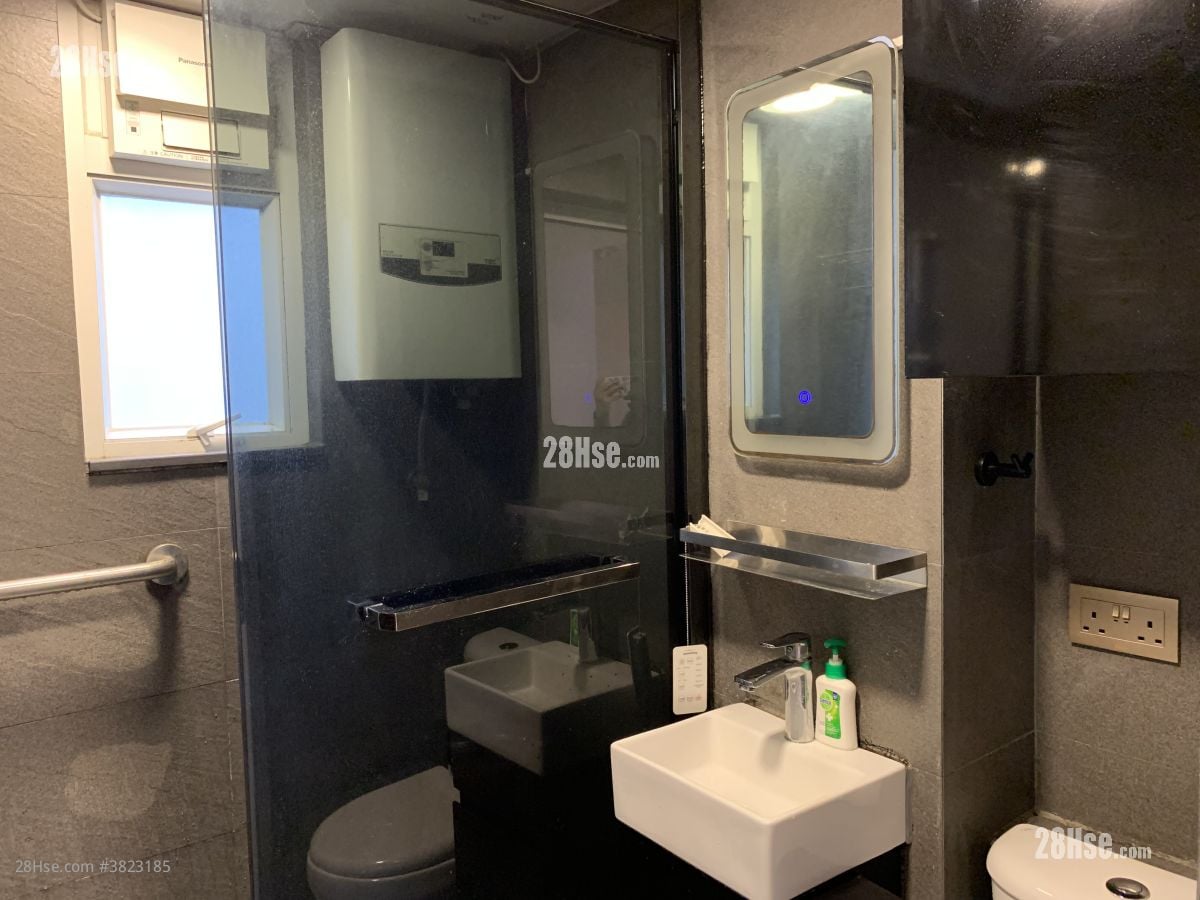 Hong Tin Court Rental 2 Bedrooms , 1 Bathroom 420 ft²