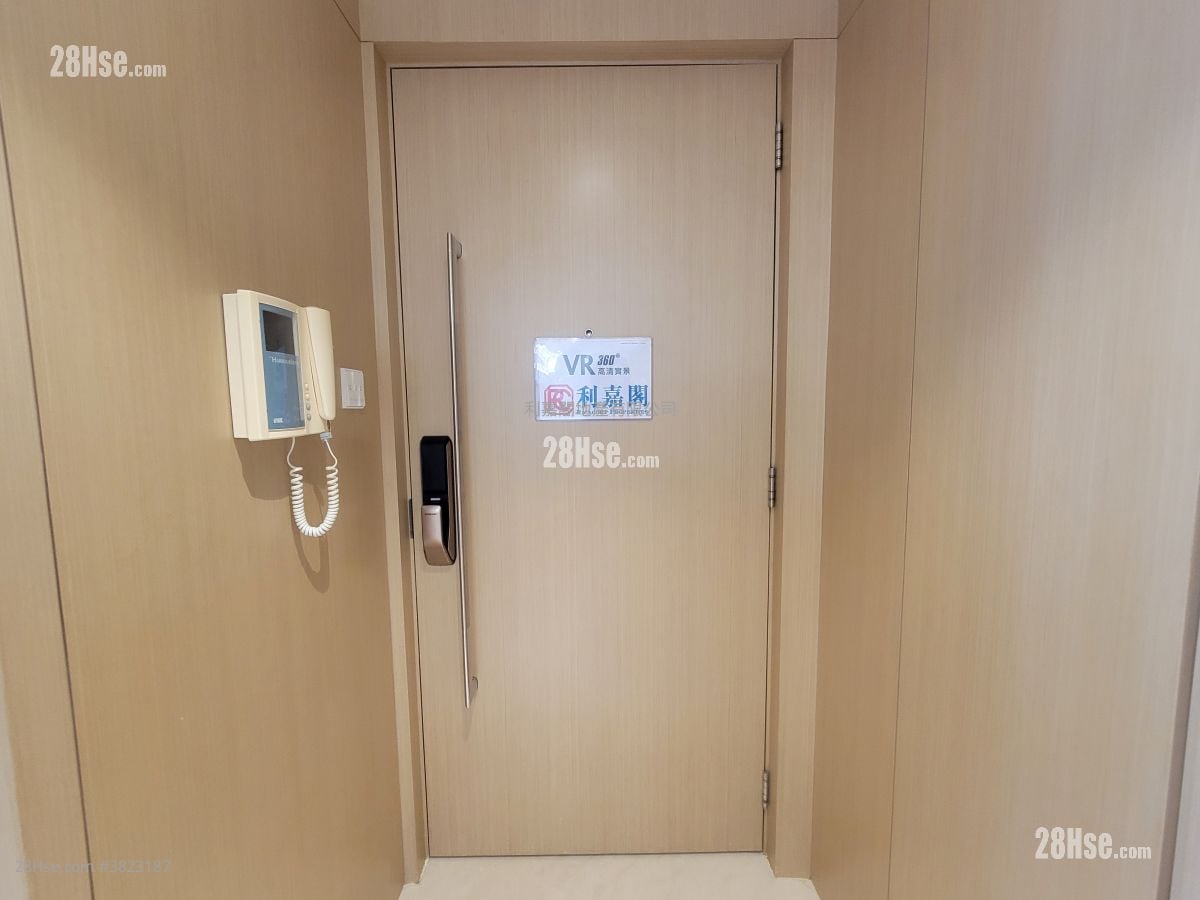 君临天下 租盘 3 房 , 2 浴室 1,054 平方尺