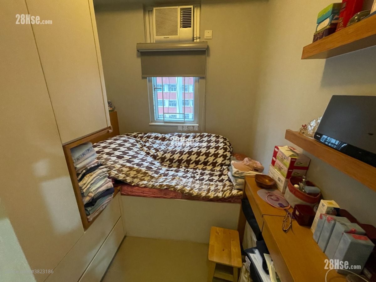 Smithfield Court Rental 2 Bedrooms , 1 Bathroom 335 ft²