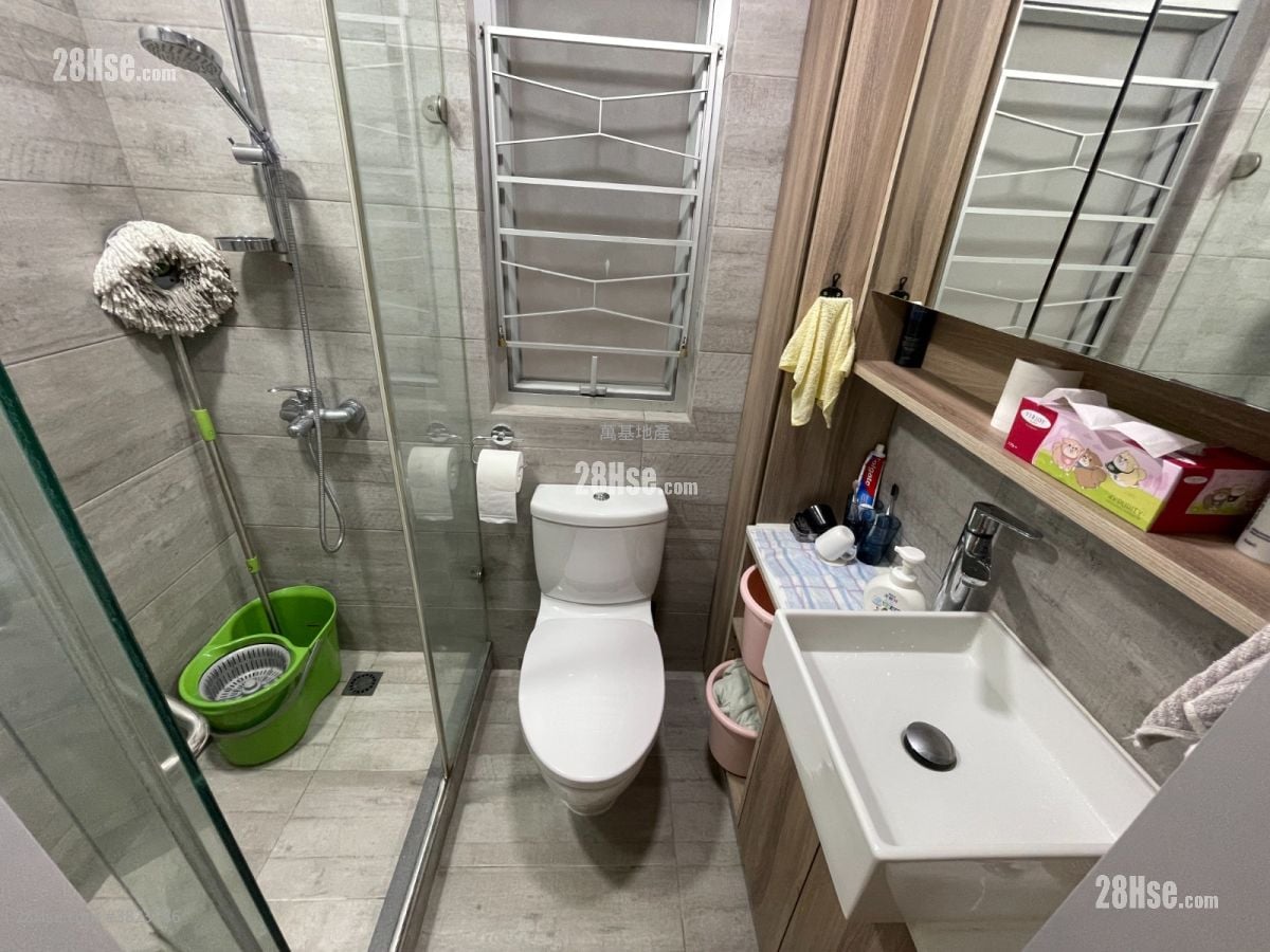 Smithfield Court Rental 2 Bedrooms , 1 Bathroom 335 ft²