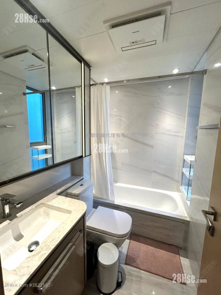 蔚蓝湾畔 售盘 3 房 , 2 浴室 667 平方尺